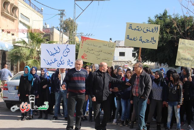 فيديو: رئيس البلدية في المسيرة التضامنية مع الاستاذ طارق ورسالة الى الشرطة  تحصيلكم وانجازاتكم في السنوات الاخيرة صفر   